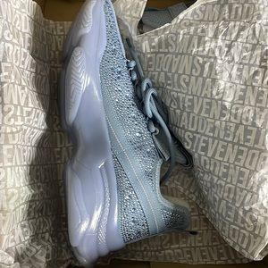 Steve Madden Sneakers